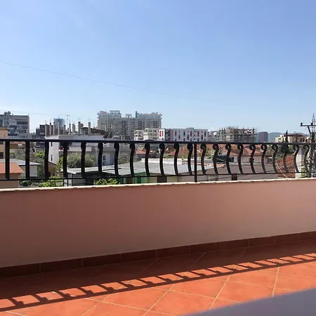 Old Olive بيت ضيافة